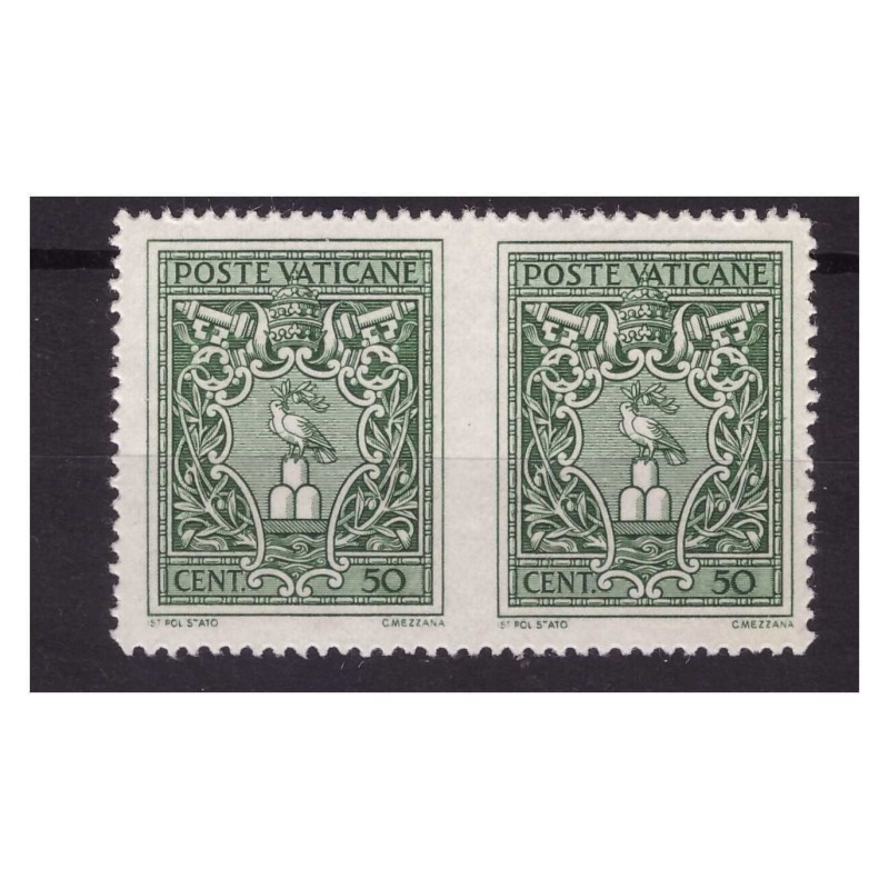 VATICANO 1945 - MEDAGLIONCINI  c. 50  COPPIA   NON   DENTELLATA  IN MEZZO   **